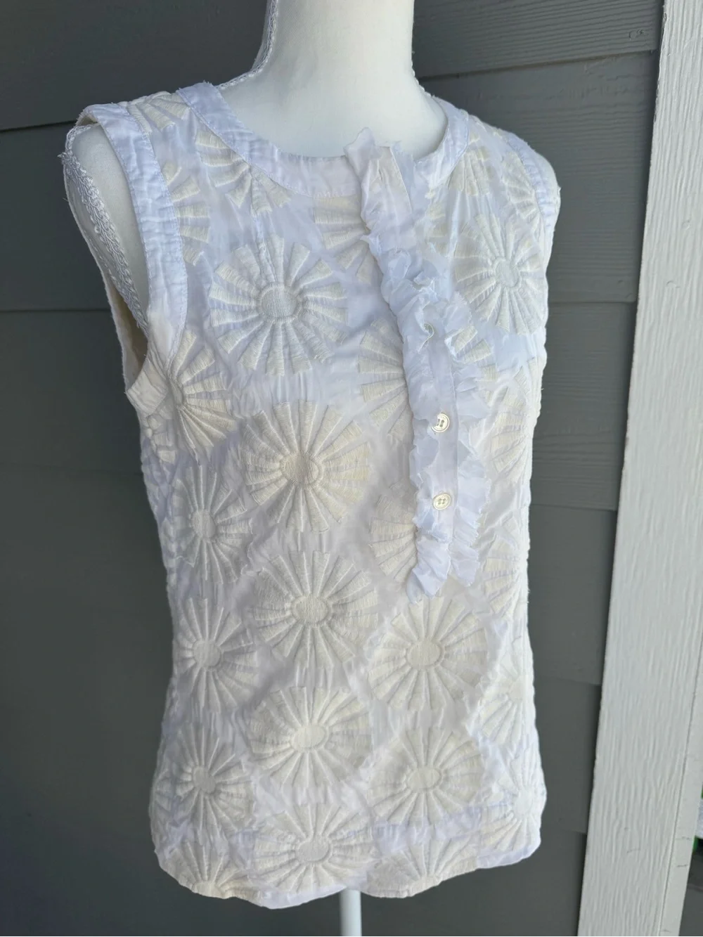 Tory Burch White Floral Ruffle-Front Sleeveless Blouse